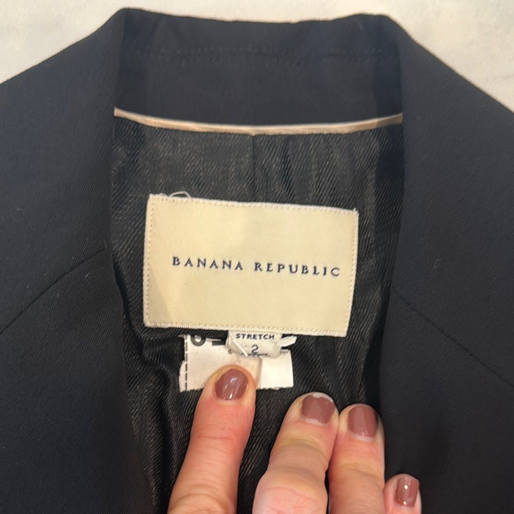 Black Blazer and Pants Suit Set - Picture 3 of 7